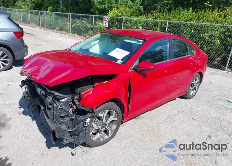 2021 Kia Forte Lxs z USA, uszkodzony, nr VIN 3KPF24AD9ME312831